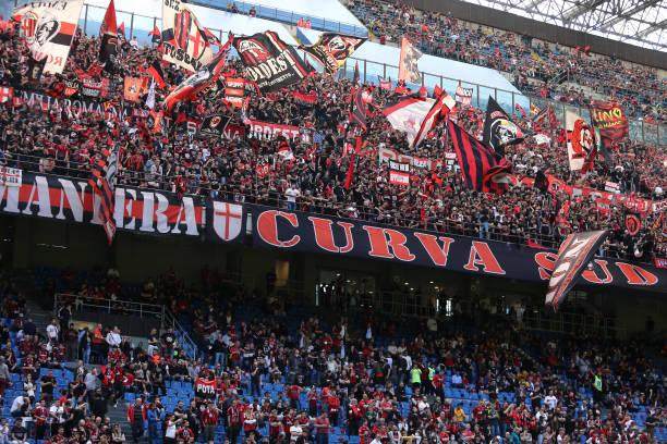 博鱼tv-莱昂先挥霍后进球完成救赎 米兰梦想复制百年奇迹