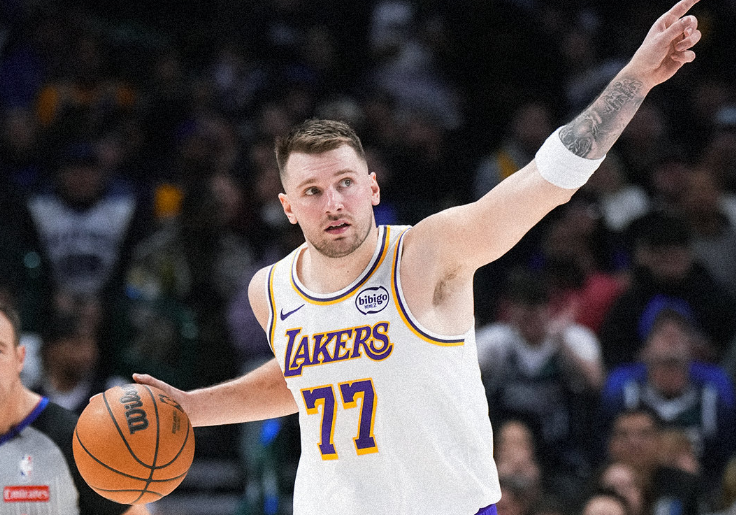 博鱼官网-詹姆斯伤停！东契奇35+8湖人复仇尼克斯 里夫斯25分唐斯25+16